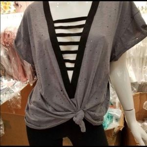 Gray ladder tee
